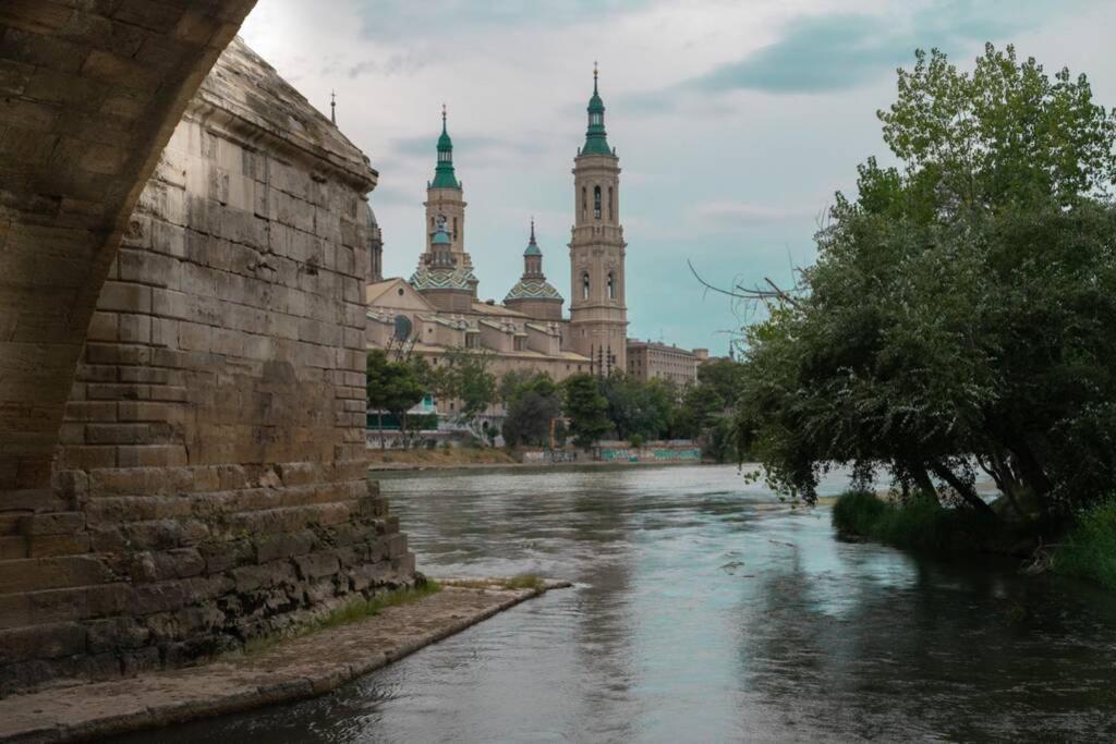 Apartamento Unico En Plaza Del Pilar Zaragoza Bagian luar foto